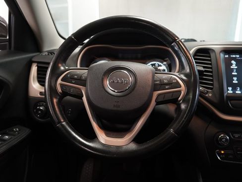 Used 2016 Jeep Cherokee Latitude w/ Comfort/Convenience Group AWD/4WD image 20
