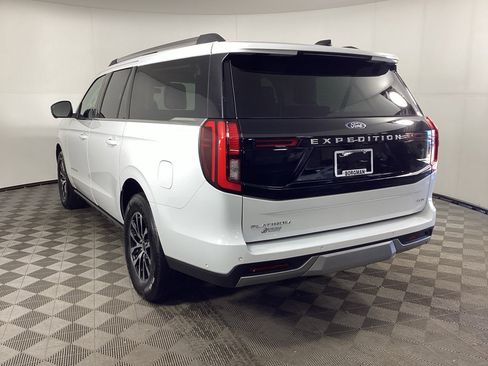 Used 2025 Ford Expedition Max Platinum AWD/4WD image 4