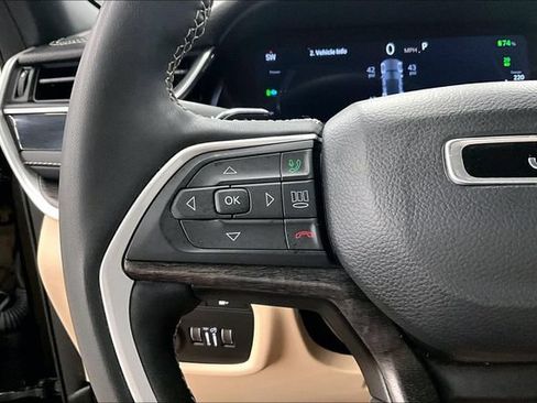 Used 2023 Jeep Grand Cherokee 4WD 4xe image 27