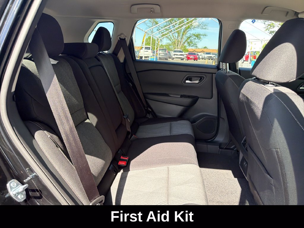 Used 2026 Nissan Rogue SV w/ Cold Weather Package FWD image 35