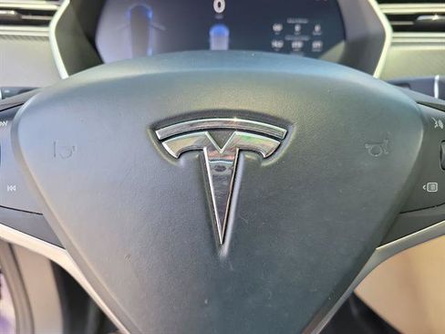 Used 2017 Tesla Model X 90D AWD/4WD image 22