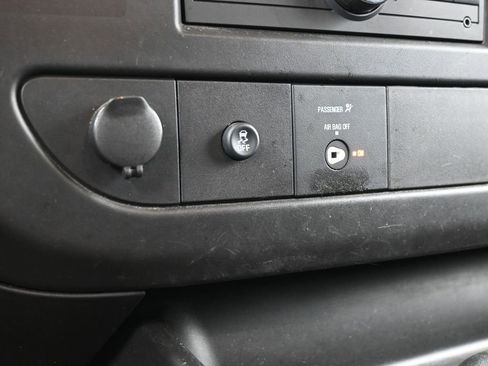 Used 2024 Chevrolet Express 2500 w/ Driver Convenience Package image 23