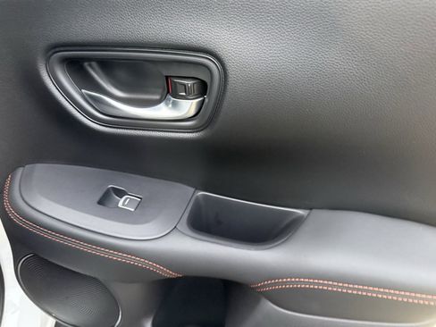 Used 2026 Honda HR-V Sport image 36