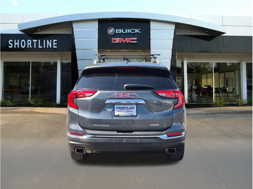 Used 2018 GMC Terrain SLT w/ Preferred Package AWD/4WD image 4