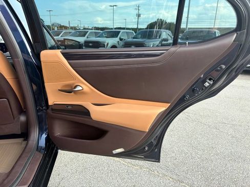 Used 2019 Lexus ES 350 w/ Premium Package FWD image 20