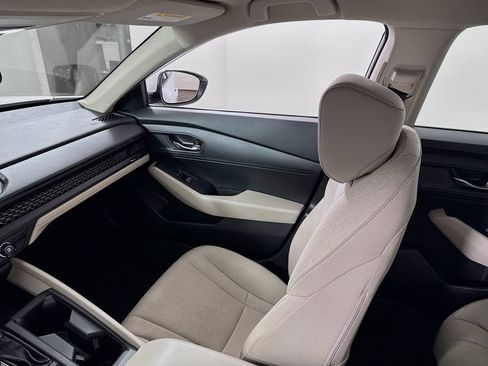 Used 2023 Honda Accord LX image 18