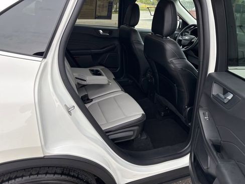 Used 2024 Ford Escape Platinum AWD/4WD image 10
