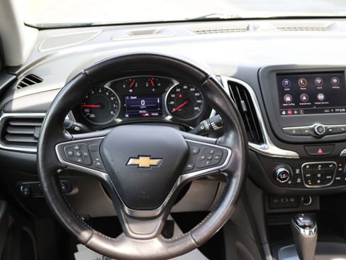 Used 2021 Chevrolet Equinox LT FWD image 32