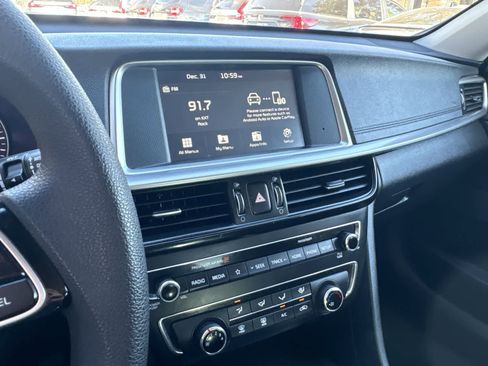 Used 2019 Kia Optima LX image 15