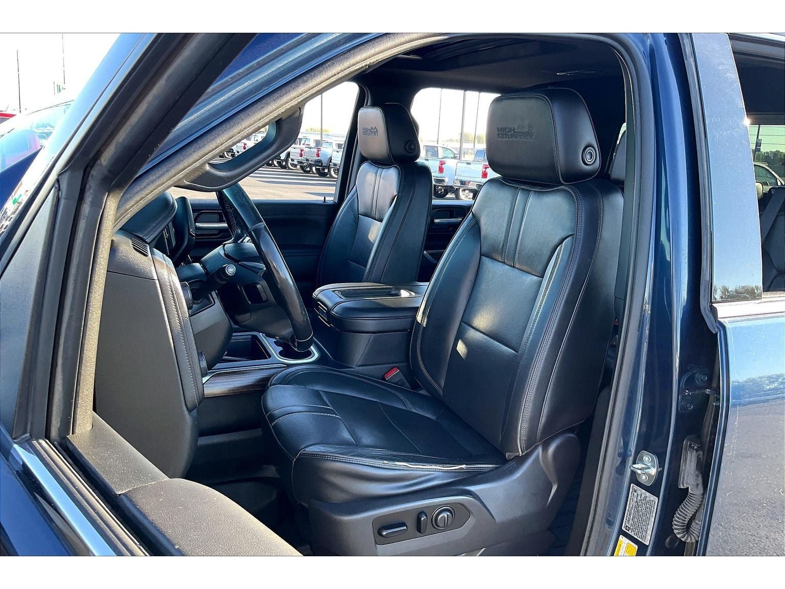 Used 2020 Chevrolet Silverado 3500 High Country w/ LPO, Hitch Package AWD/4WD image 27