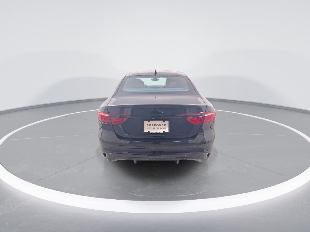 Used 2024 Jaguar XF R-Dynamic SE AWD/4WD image 7