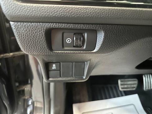 Used 2025 Honda Civic Sport image 18