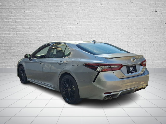 Used 2024 Toyota Camry XSE FWD image 4