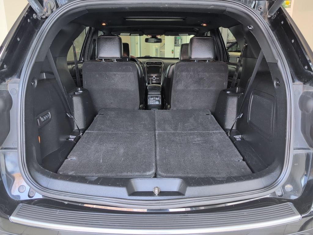 Used 2018 Ford Explorer Platinum AWD/4WD image 39