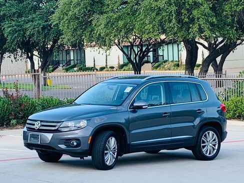 Used 2012 Volkswagen Tiguan SE image 5
