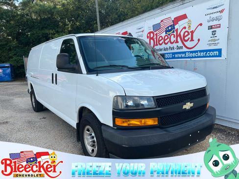 Used 2019 Chevrolet Express 3500 Extended w/ Driver Convenience Package image 1