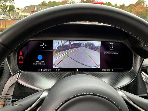 Used 2024 McLaren 750S image 18