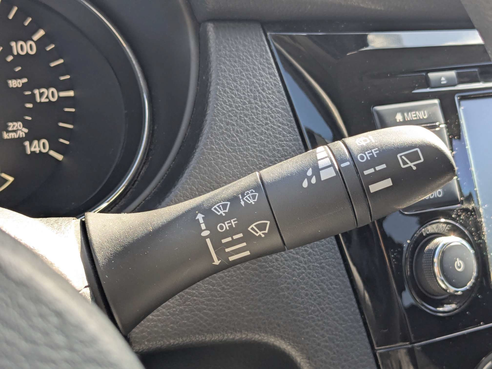 Used 2019 Nissan Rogue S w/ Special Edition Package FWD image 27