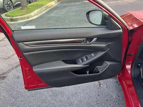 Used 2022 Honda Accord Sport image 14