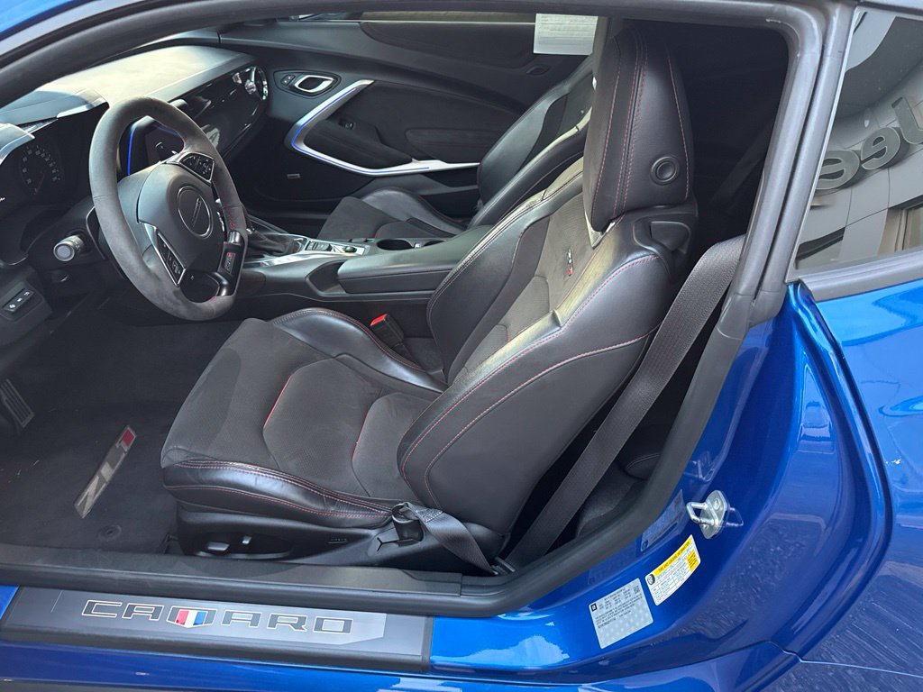 Used 2018 Chevrolet Camaro ZL1 RWD image 3