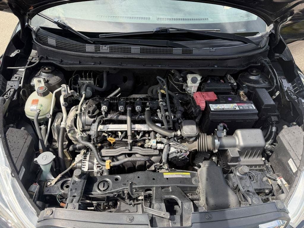 Used 2019 Nissan Kicks S FWD image 17