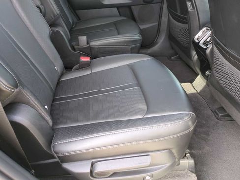 Used 2025 Kia Sorento SX FWD image 28