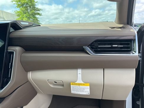 New 2026 GMC Yukon Denali w/ Denali Reserve Package AWD/4WD image 22