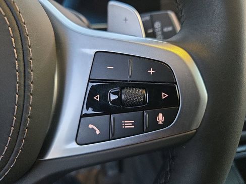 Certified 2025 BMW X7 xDrive40i w/ M Sport Package image 23