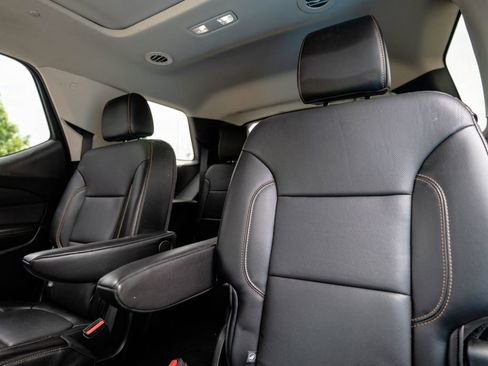 Used 2019 Chevrolet Traverse Premier w/ Redline Edition AWD/4WD image 34