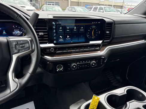 Used 2023 Chevrolet Silverado 1500 LT image 21
