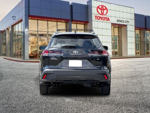 New 2026 Toyota Corolla Cross LE FWD image 5