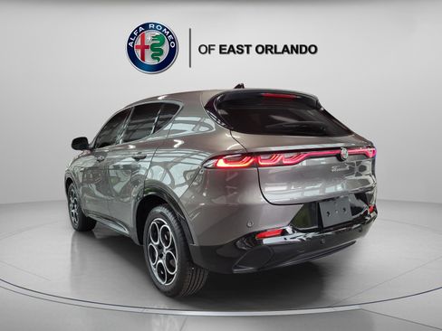 New 2025 Alfa Romeo Tonale w/ Premium Package image 6