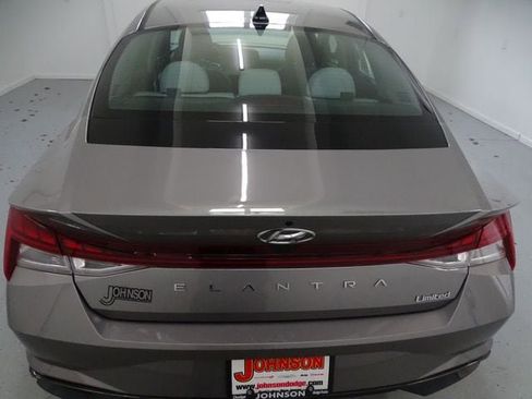 Used 2023 Hyundai Elantra Limited w/ Cargo Package FWD image 21