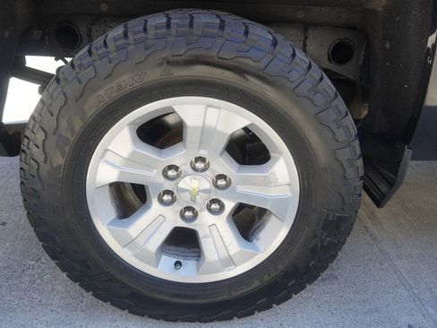 Used 2014 Chevrolet Silverado 1500 LTZ Z71 w/ LTZ Plus Package AWD/4WD image 37