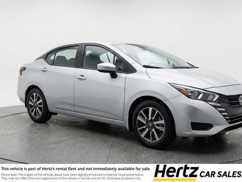 Used 2025 Nissan Versa SV image 1