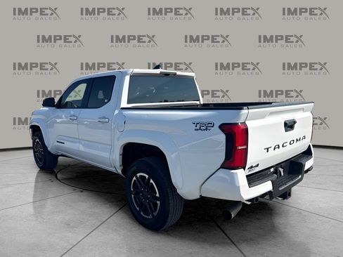 Used 2024 Toyota Tacoma TRD Sport AWD/4WD image 3