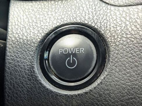 Used 2025 Toyota Camry SE w/ Convenience Package FWD image 24