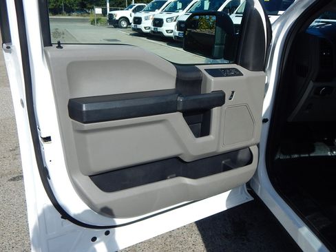 Used 2017 Ford F150 XL w/ Equipment Group 101A Mid RWD image 17