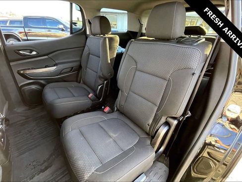 Used 2023 GMC Acadia SLE w/ Driver Convenience Package image 21