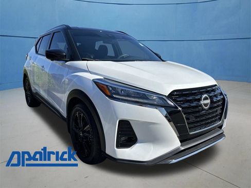 Used 2023 Nissan Kicks SR FWD image 1