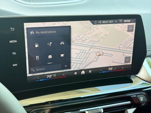 New 2026 BMW X1 M35i w/ Technology Package AWD/4WD image 23