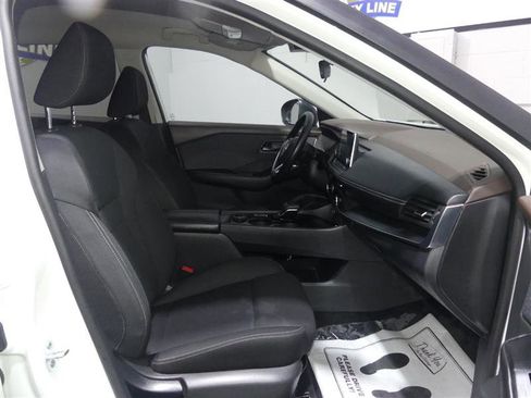 Used 2023 Nissan Rogue S image 21