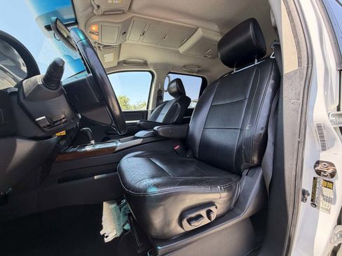 Used 2012 Nissan Titan SL RWD image 13