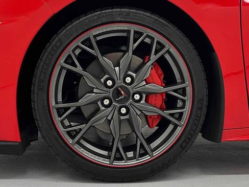 Used 2025 Chevrolet Corvette Stingray Preferred Cpe w/ 2LT image 9