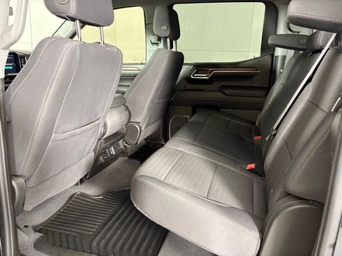 Used 2024 Chevrolet Silverado 1500 LT image 41