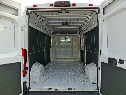 Used 2025 RAM ProMaster 2500 w/ Convenience Group FWD image 28