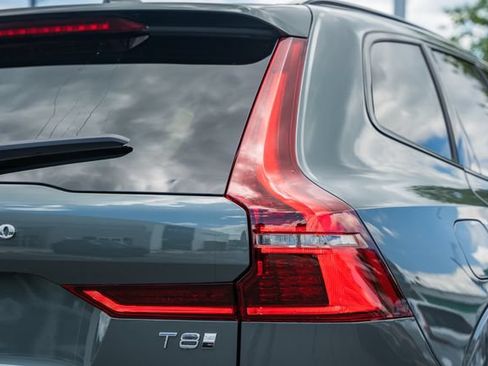 New 2026 Volvo XC60 T8 Plus w/ Climate Package AWD/4WD image 7
