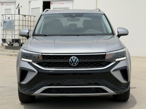 Used 2024 Volkswagen Taos SE AWD/4WD image 9