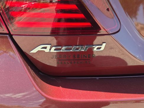 Used 2017 Honda Accord EX-L image 13