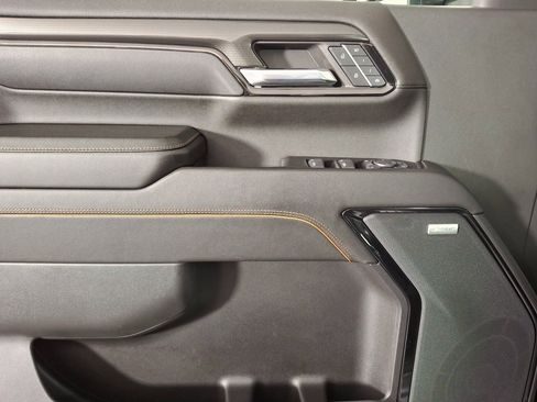 Used 2024 GMC Sierra 2500 AT4 w/ AT4 Premium Plus Package image 25